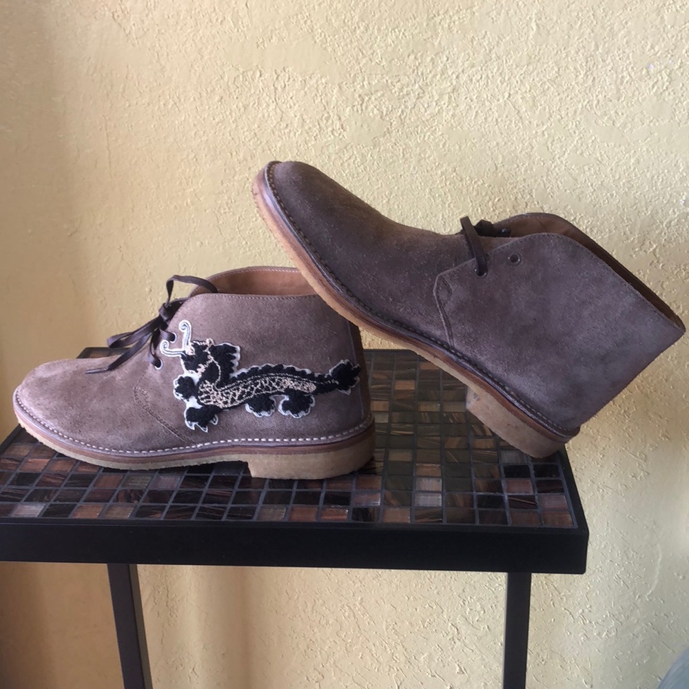 Authentic Gucci chukka boots